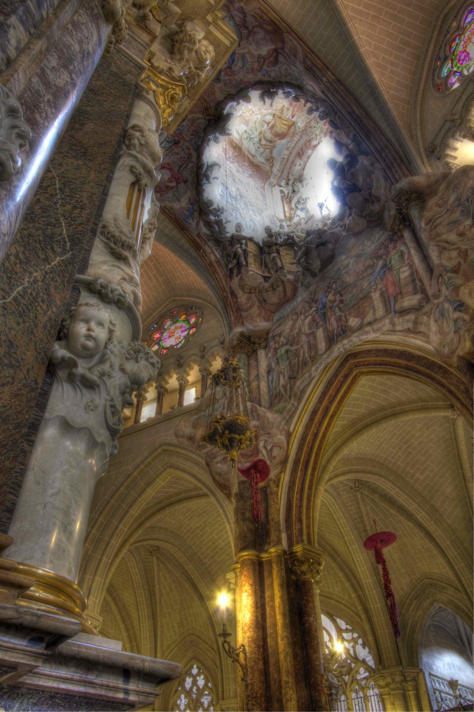 Toledo cathedral oculus-low res test 1 Rbundy